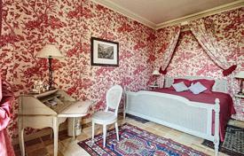 10 odalılar konak Cannes'da, Fransa. Price on request