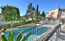Villa – Antibes, Cote d'Azur (Fransız Rivierası), Fransa. 1,690,000 €