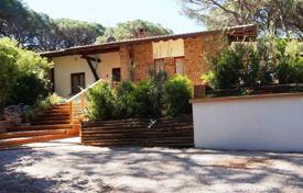 Villa – Roccamare, Toskana, İtalya. $6,100 haftalık