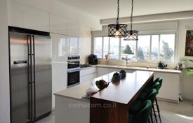5 odalılar daire 140 m² Bat Yam'da, İsrail. $1,330,000