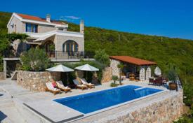 2 odalılar villa 175 m² Kotor city'da, Karadağ. 800,000 €