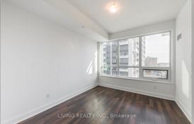 5 odalılar daire North York'da, Kanada. C$899,000