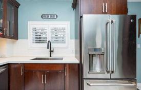 3 odalılar konak Old Toronto'da, Kanada. C$1,902,000