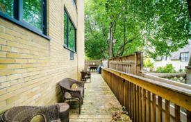 2 odalılar daire Bayview Avenue'de, Kanada. C$711,000