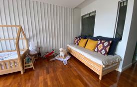 3 odalılar kondominyumda daireler Sathon'da, Tayland. $2,740 haftalık