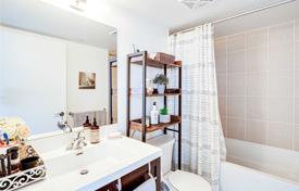 2 odalılar daire North York'da, Kanada. C$733,000
