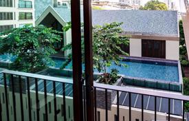 2 odalılar kondominyumda daireler Khlong Toei'de, Tayland. $332,000