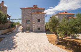 12 odalılar villa 160 m² Mora'da, Yunanistan. 430,000 €