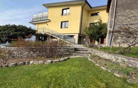 7 odalılar konak 275 m² Nesso'da, İtalya. 577,000 €