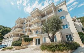 4 odalılar daire 226 m² Đenovići'de, Karadağ. 1,150,000 €