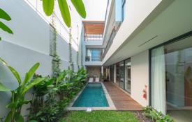 3 odalılar villa 350 m² Tumbak Bayuh'da, Endonezya. $473,000