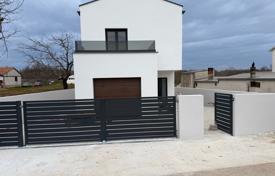 3 odalılar şehir içinde müstakil ev 200 m² Svetvinčenat'da, Hırvatistan. 420,000 €