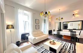 6 odalılar daire 133 m² Pula'da, Hırvatistan. 400,000 €