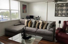 1 odalılar kondominyumda daireler 72 m² Fort Lauderdale'de, Amerika Birleşik Devletleri. $298,000